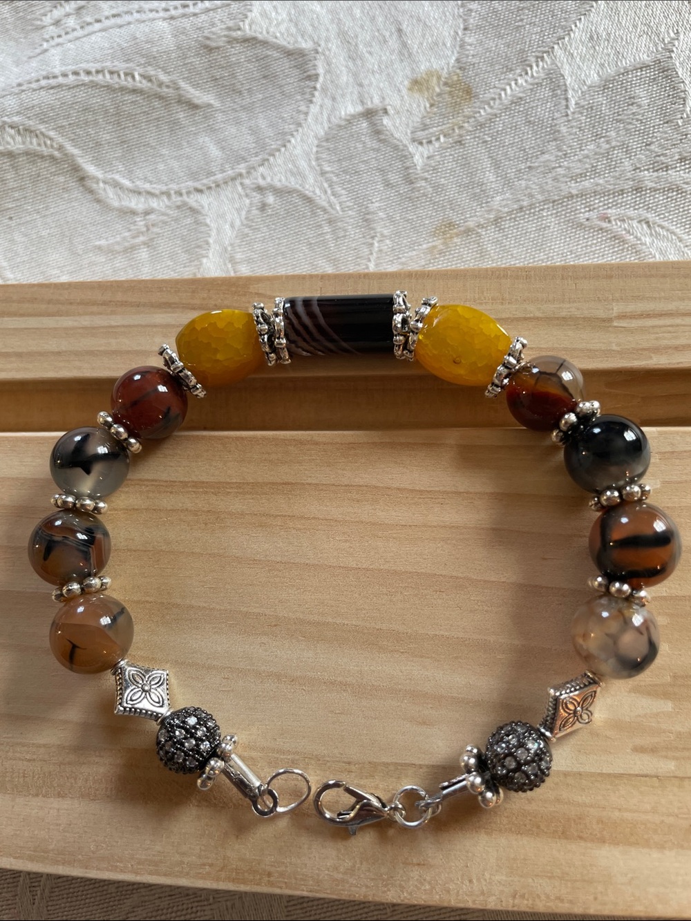 7.5” Elegant Multi-Color Stone beaded bracelet - Picture 9 of 9